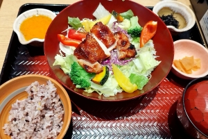 大戸屋。